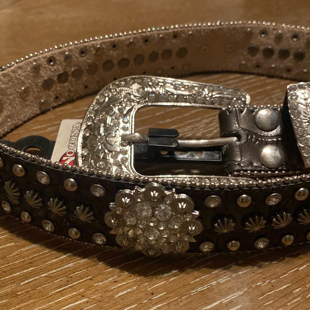 NOCONA BELT CO. Bedazzled belt